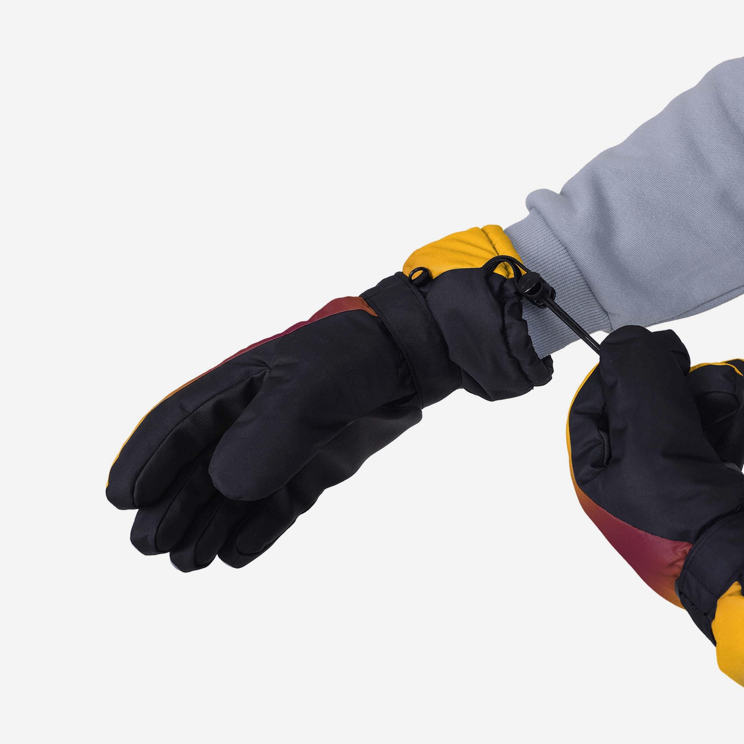 Cleveland Cavaliers Gradient Big Logo Insulated Gloves - Show Your Team Spirit!