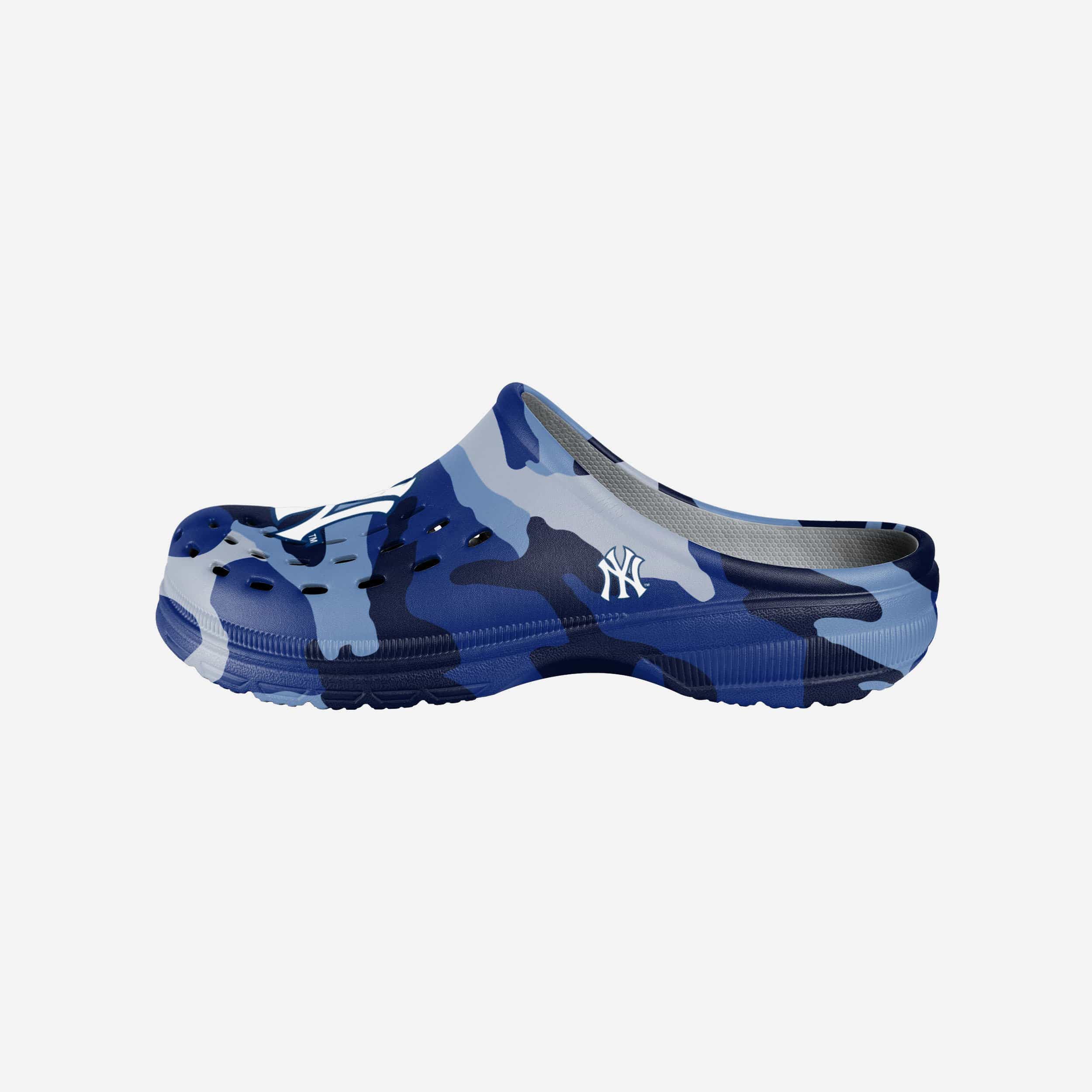 New York Yankees Tonal Camo Clogs - Show Your Fandom!