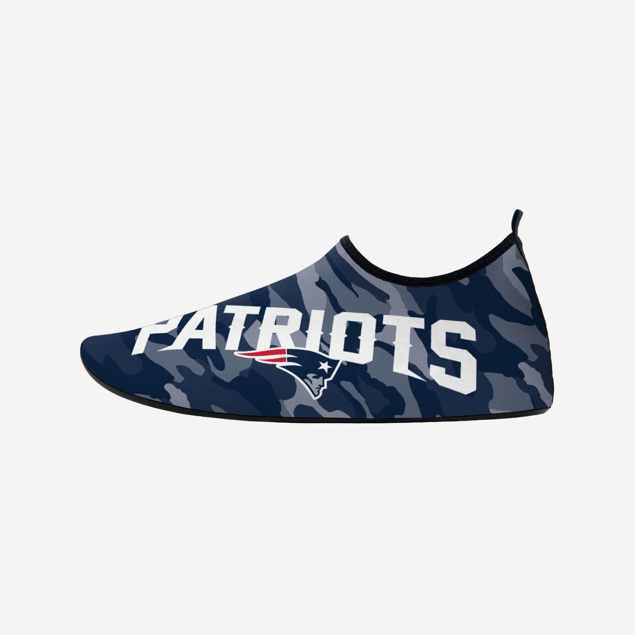 New England Patriots Men's Camo Water Shoes - Stand Out at the Beach!