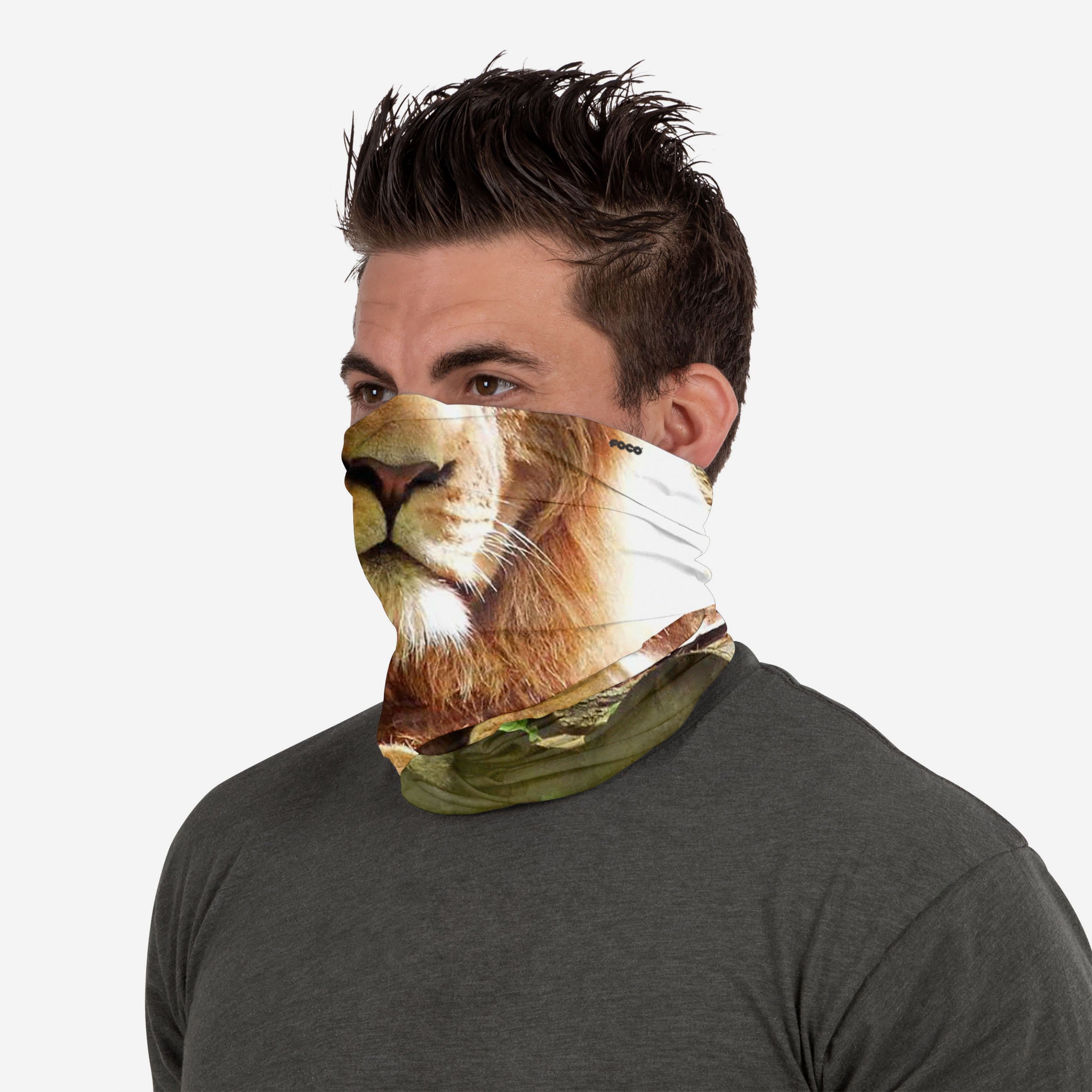 Stylish Lion Gaiter Scarf - A Must-Have Fashion Accessory