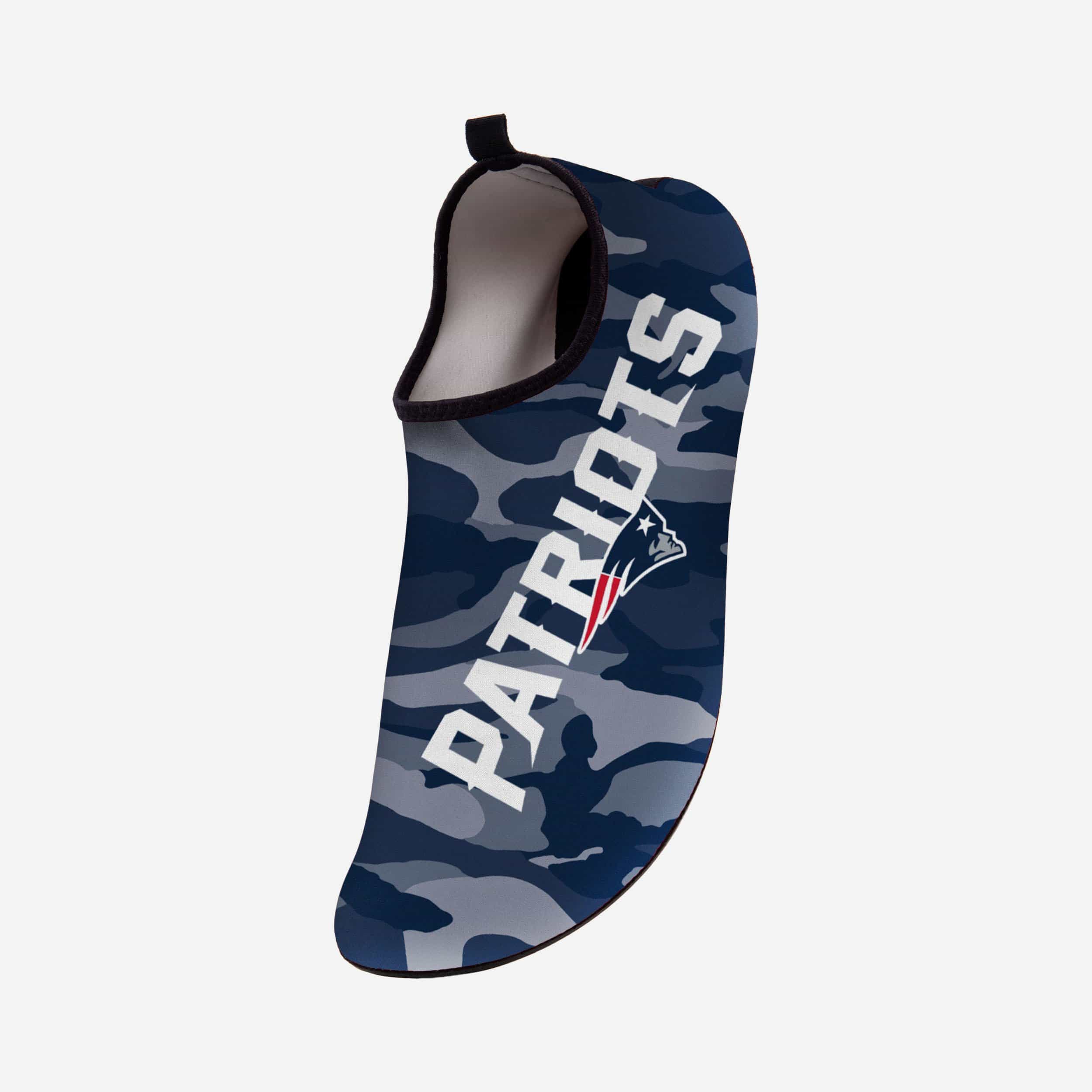 New England Patriots Men's Camo Water Shoes - Stand Out at the Beach!