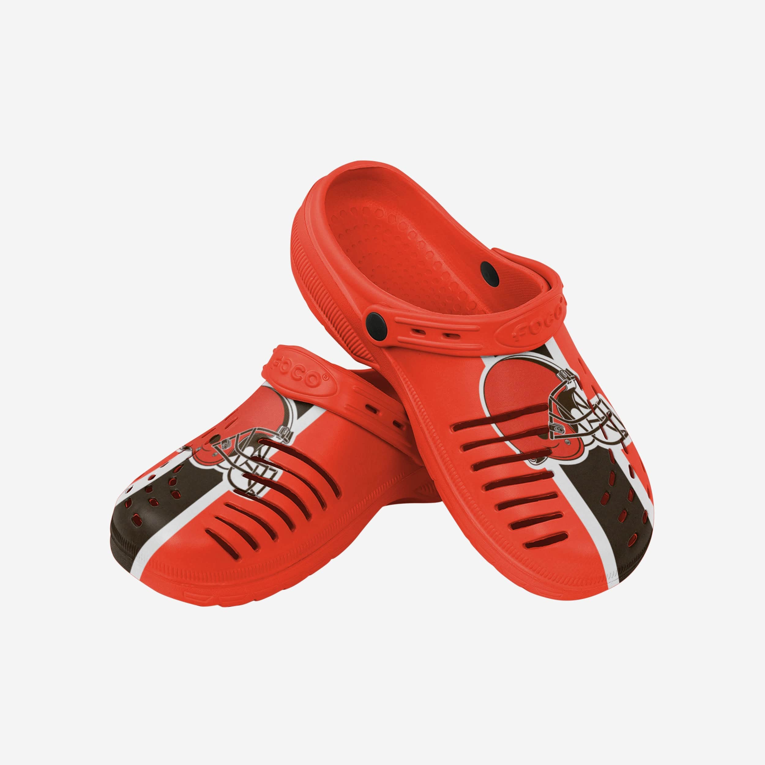 Cleveland Browns Team Stripe Clogs: Stylish Strapped Sports Footwear