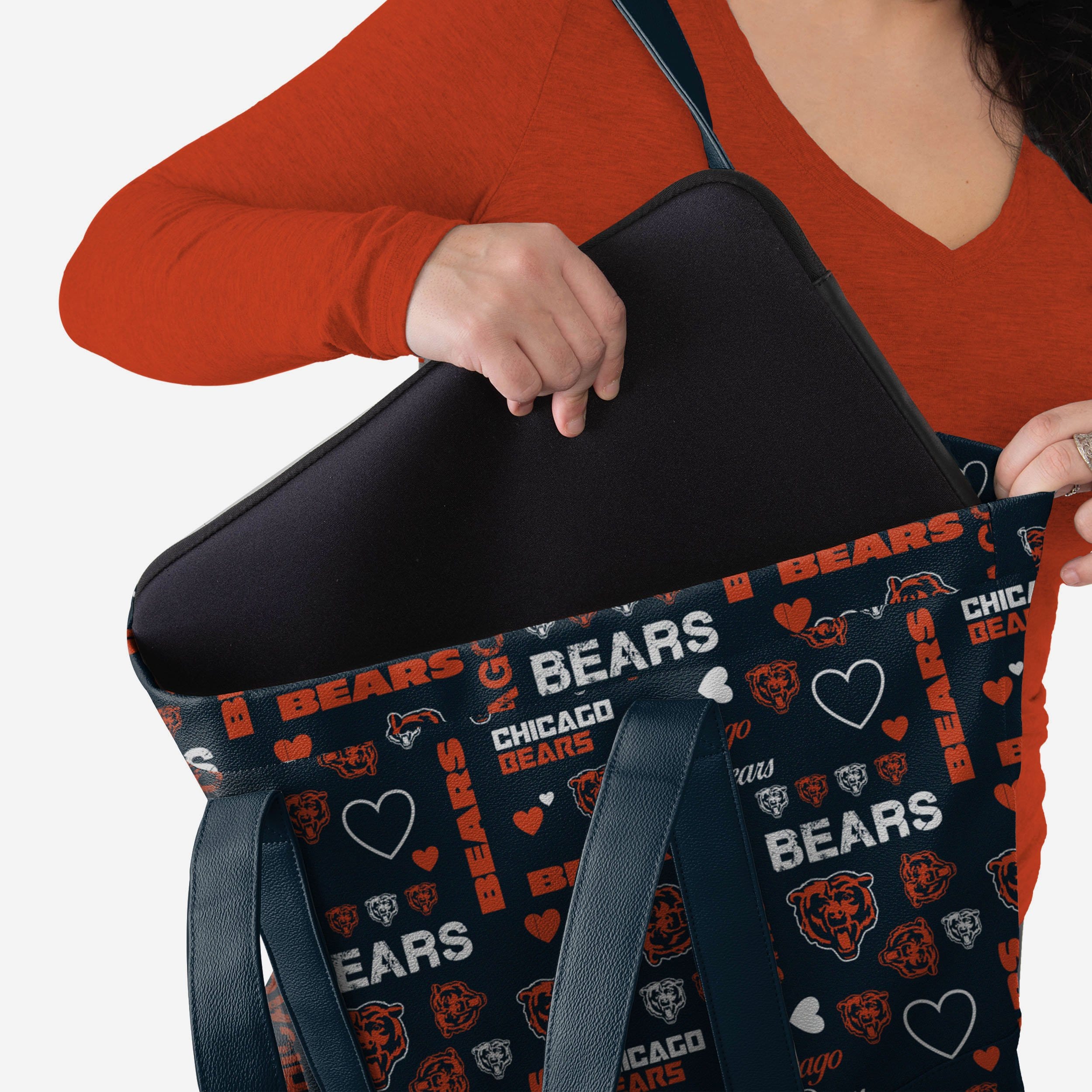Chicago Bears Logo Love Tote Bag - Show Your Fandom in Style!