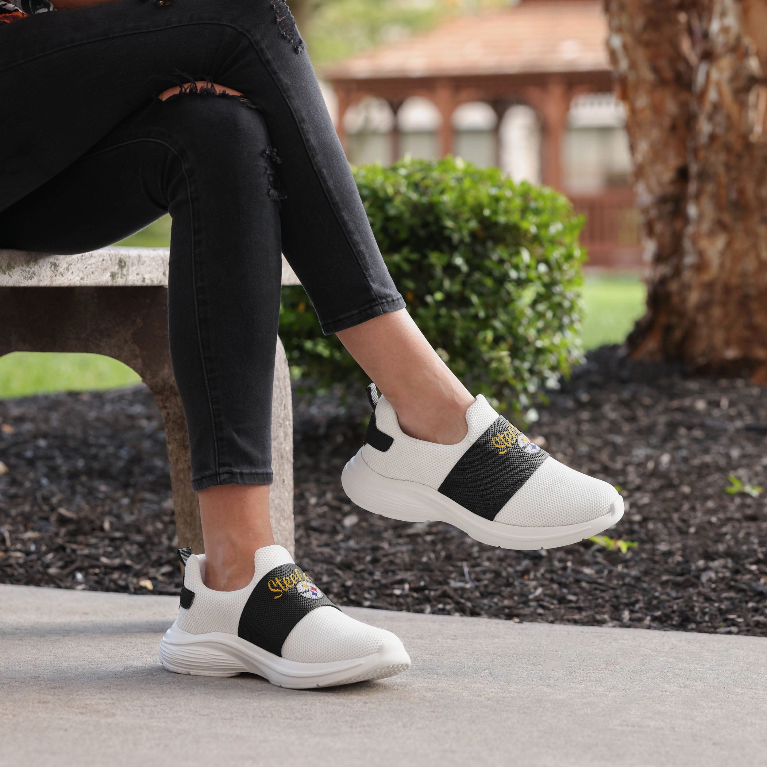 Pittsburgh Steelers Women's Stylish White Slip-On Sneakers