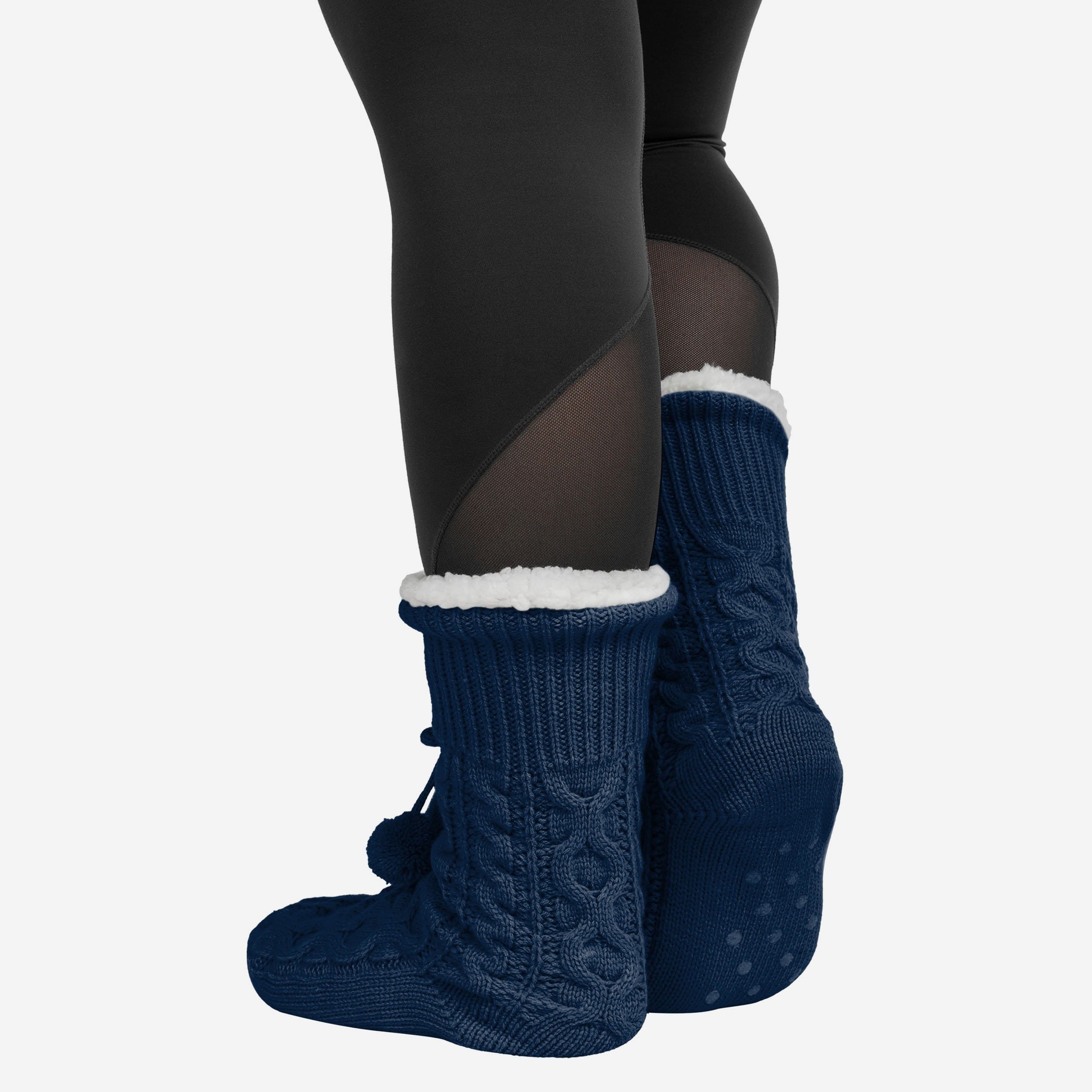 New York Yankees Women's Stylish Cable Knit Footy Slipper Socks