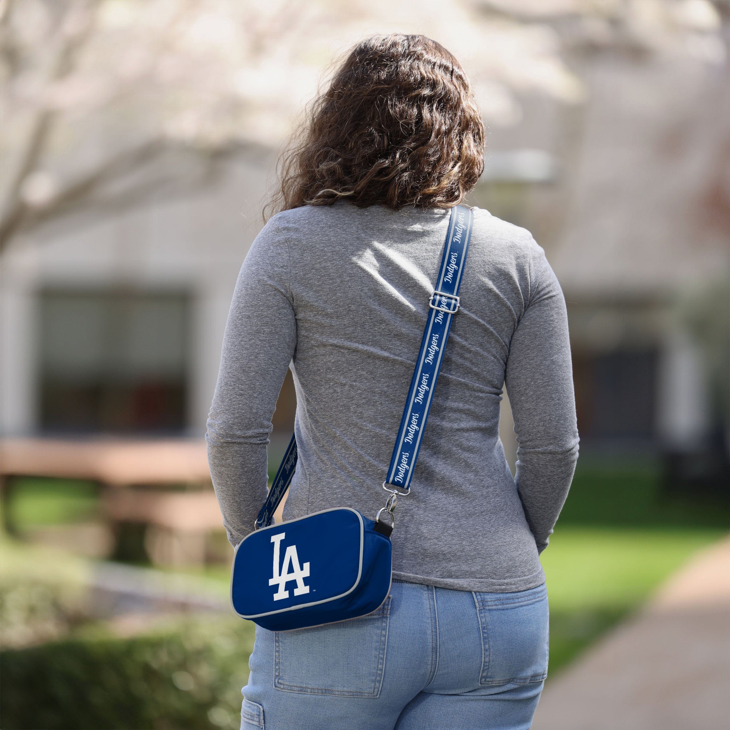 Exciting Los Angeles Dodgers Team Logo Crossbody Bag
