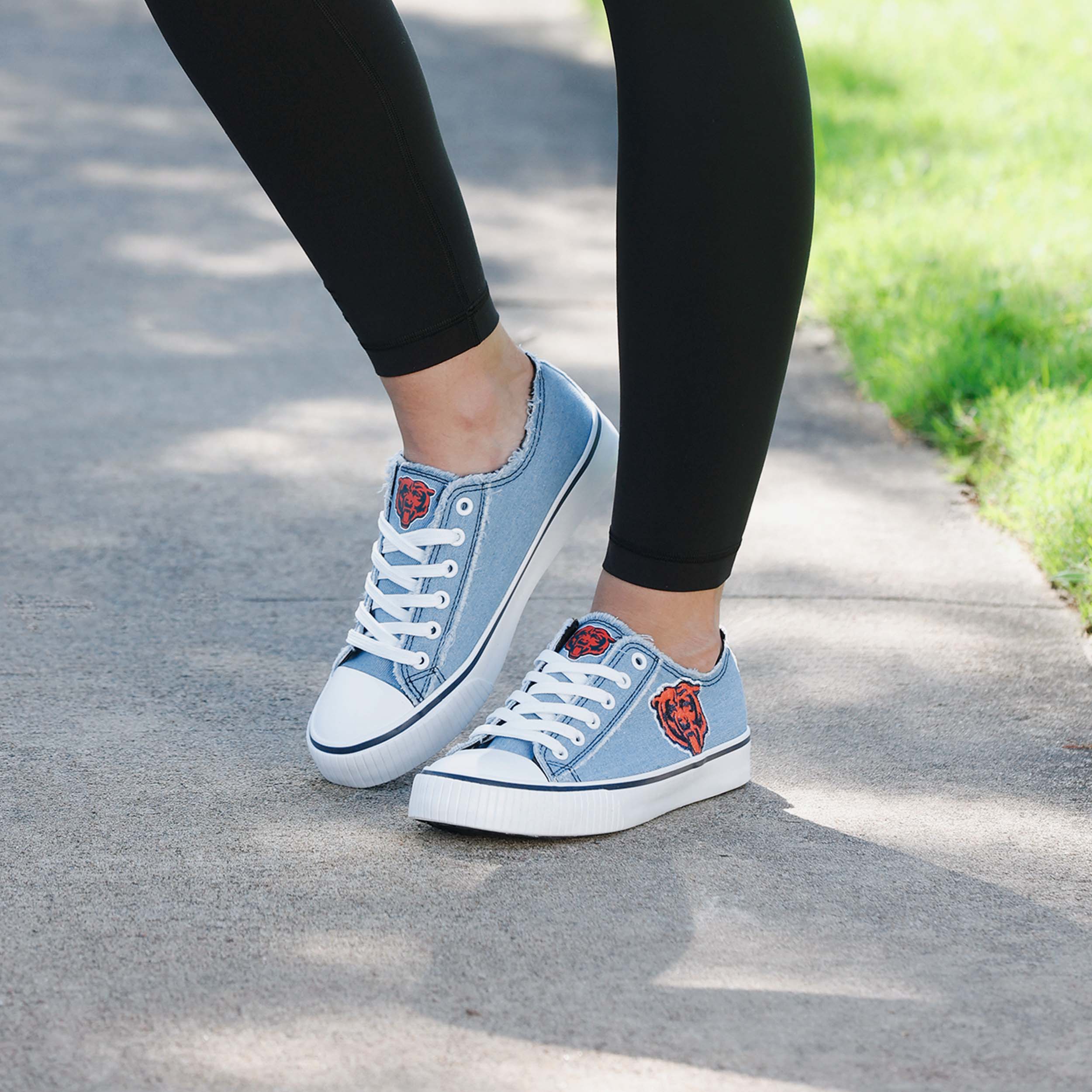 Sparkling Chicago Bears Women's Denim Low-Top Canvas Shoes