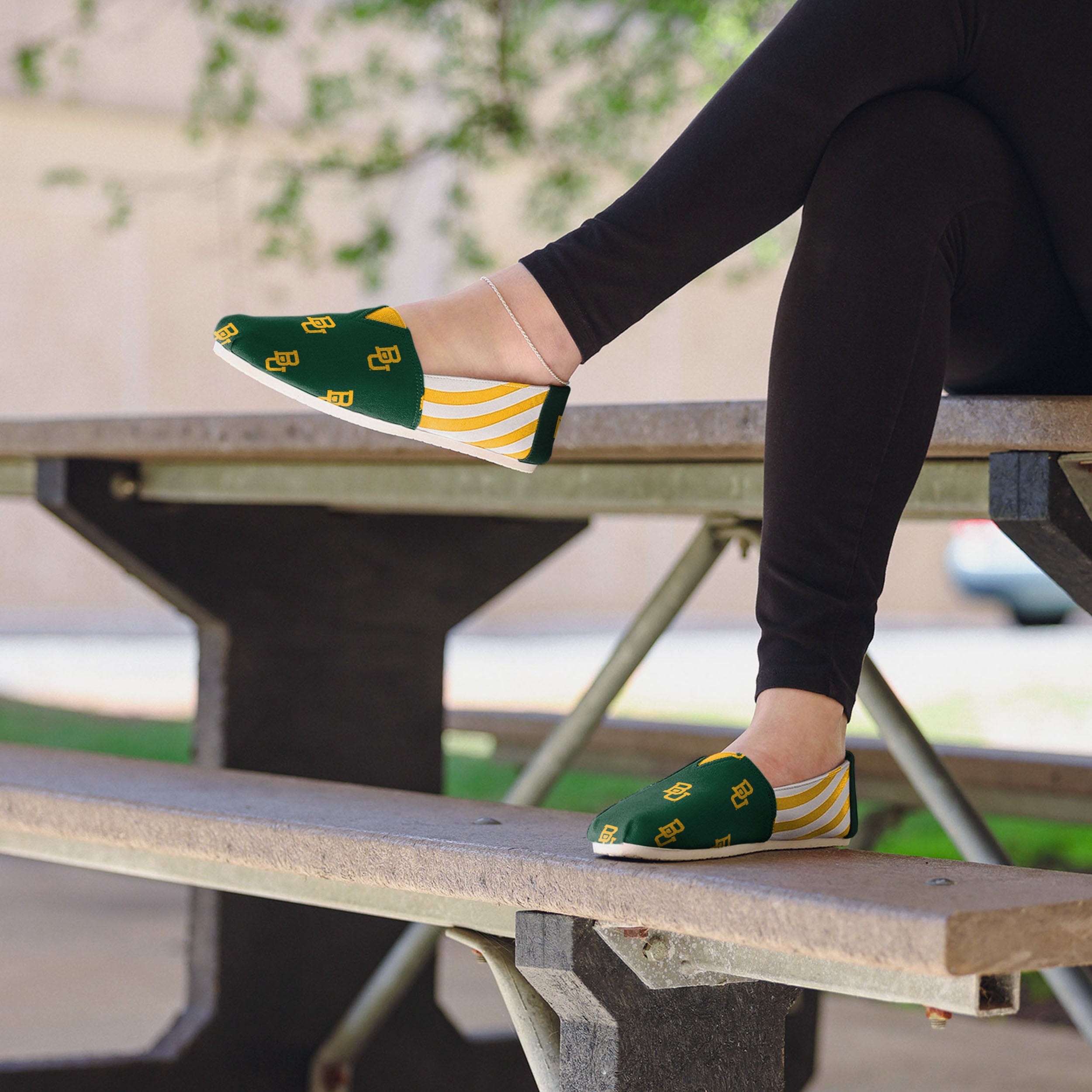 Baylor Bears Stylish Women's Stripe Canvas Shoes - Show Your Team Spirit!