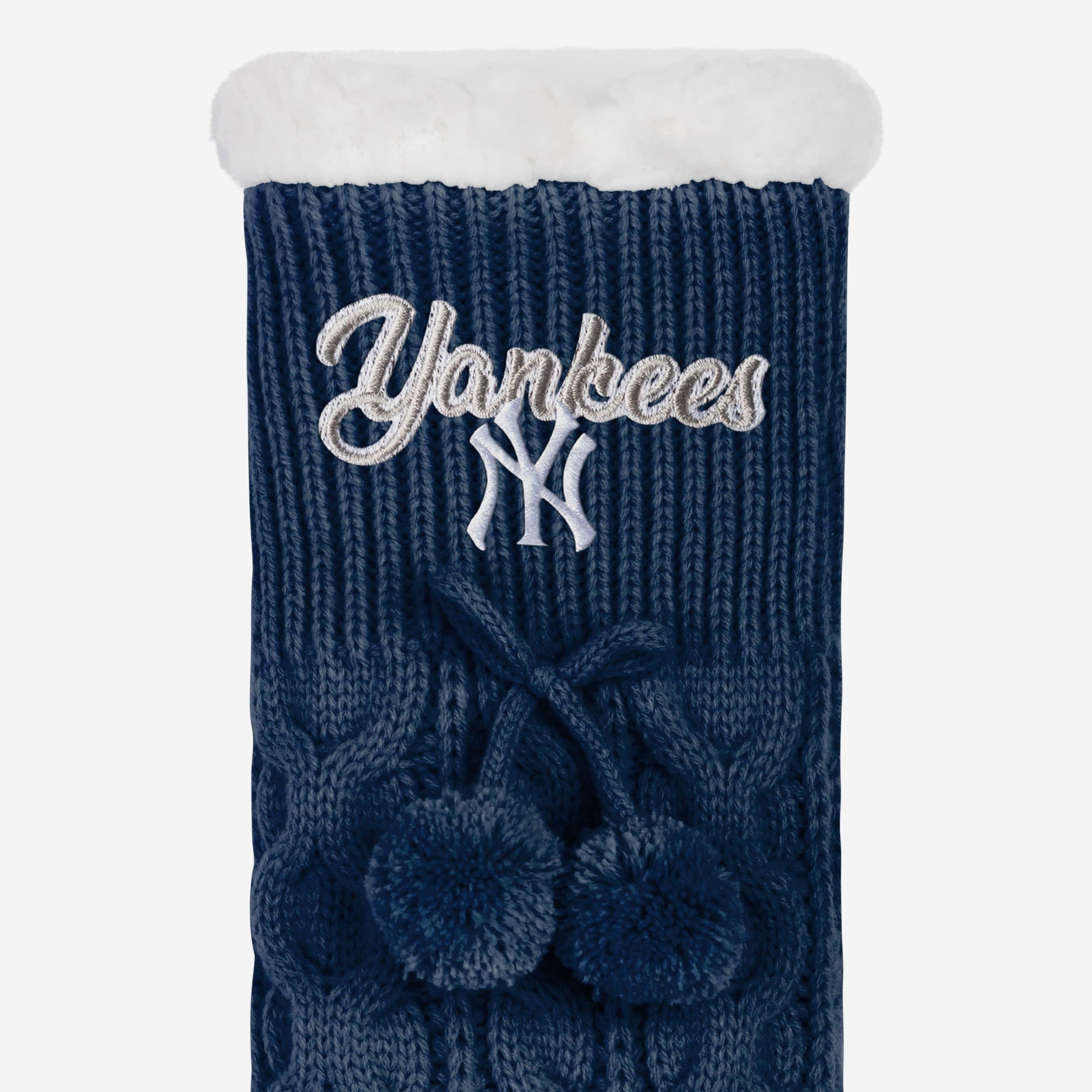 New York Yankees Women's Stylish Cable Knit Footy Slipper Socks